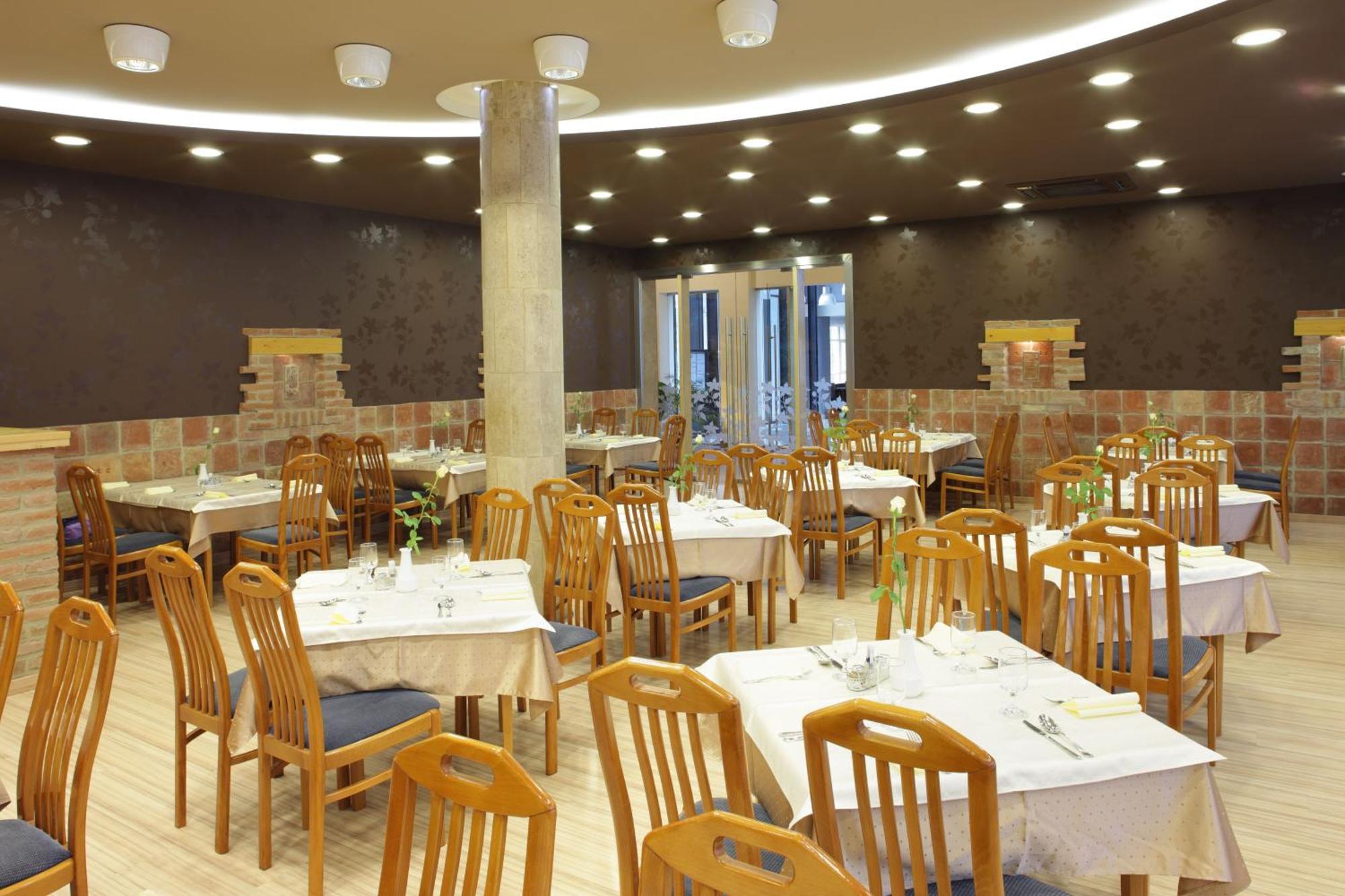 Hotel Laterum بيتْش المظهر الخارجي الصورة