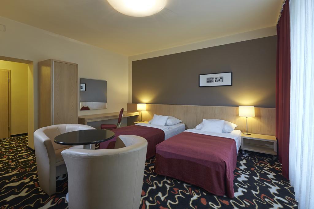Hotel Laterum بيتْش المظهر الخارجي الصورة