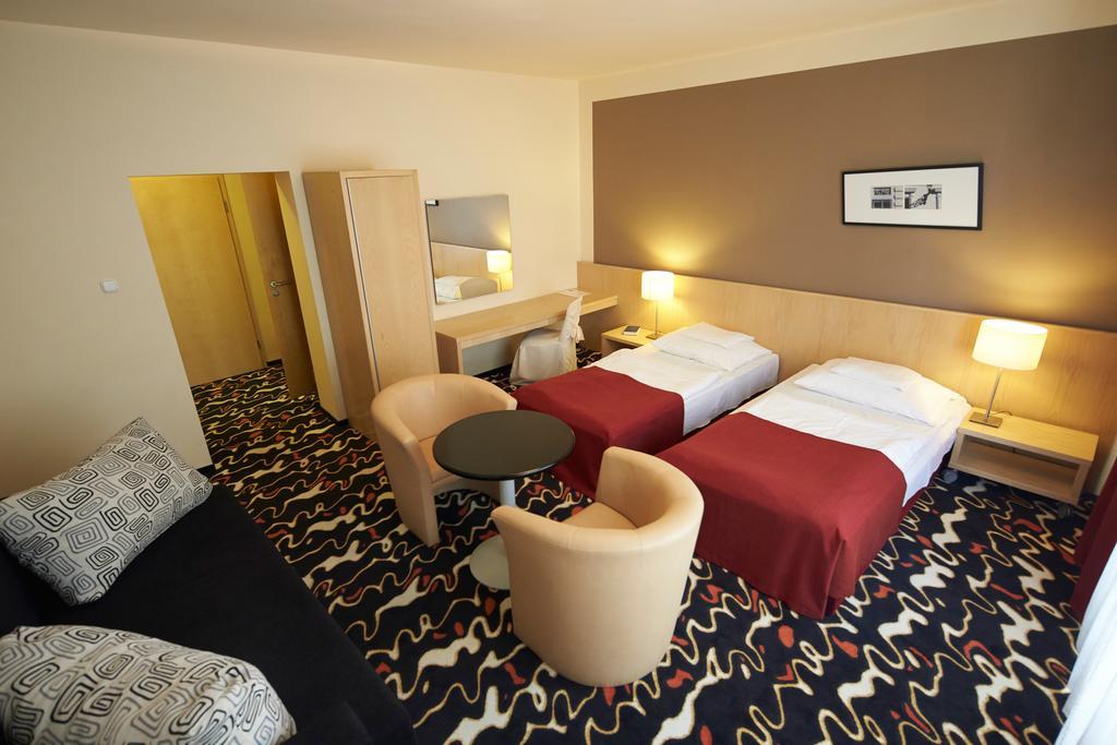 Hotel Laterum بيتْش المظهر الخارجي الصورة